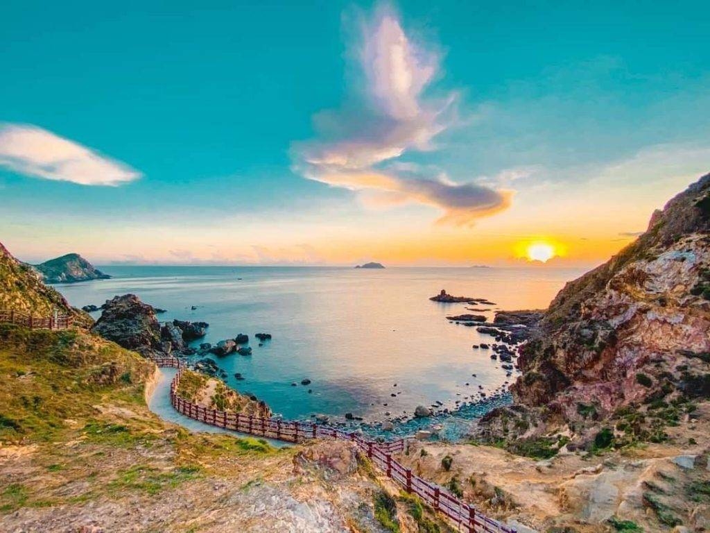Kỳ Co - Eo Gió